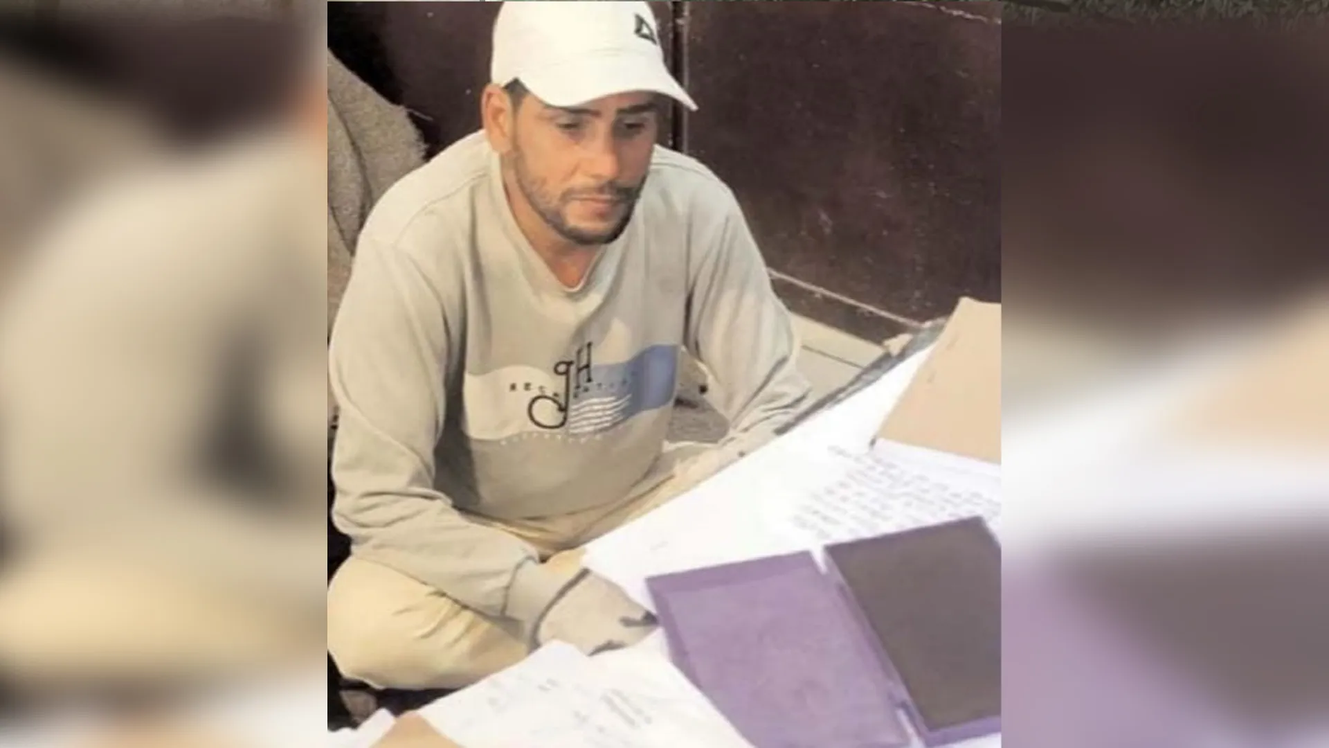 बिजनौर : न्याय नहीं मिलने से क्षुब्ध किसान ने डीएम कार्यालय में आग लगा किया आत्मदाह का प्रयास