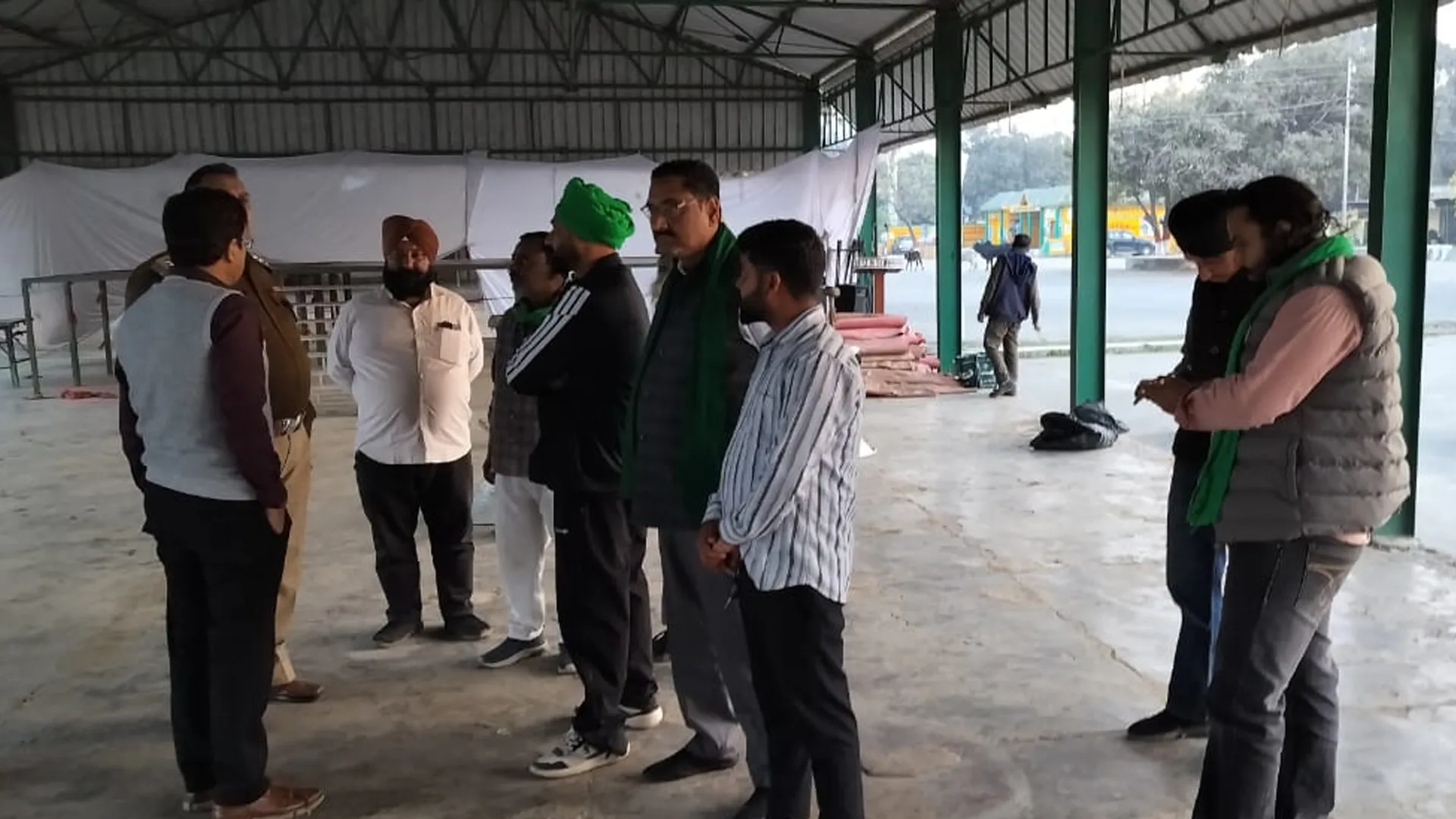 पीलीभीत: महापंचायत को संबोधित करेंगे राकेश टिकैत, अफसरों ने मंडी पहुंच परखे इंतजाम