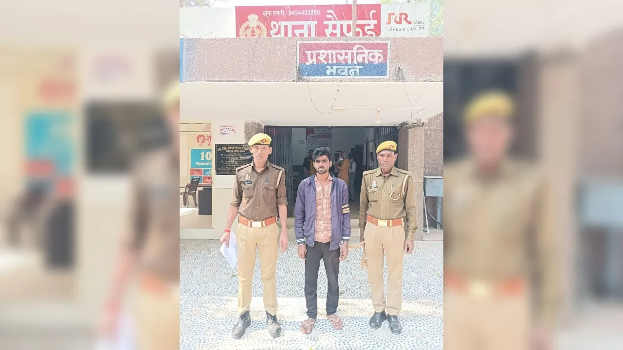 इटावा में ईंट मारकर जान लेने का आरोपी गिरफ्तार: पत्नी ने शव आने पर किया जमकर हंगामा