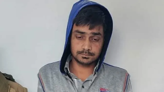 Bareilly: पुलिस भर्ती में हेराफेरी! उम्र छुपाने के लिए बदली जन्मतिथि, बायोमीट्रिक ने खोल दी पोल