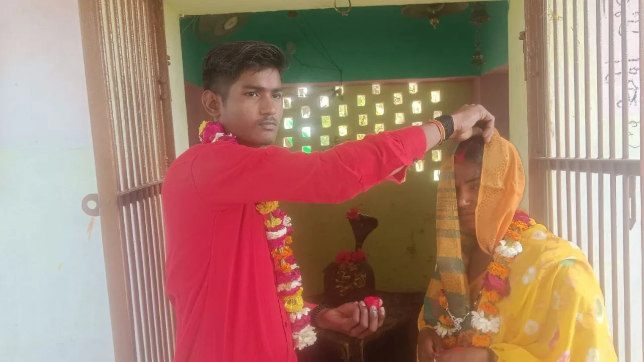 अहमदाबाद में हुए प्रेम-संबंध, युवती रिश्ता लेकर पहुंची औरैया: परिजन बोले- नहीं होगी शादी, फिर बुलाई गई पुलिस...