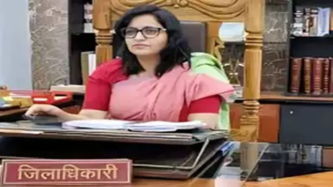 बहराइच को डिजिटल क्रॉप सर्वे में मिला 53वां स्थान, डीएम ने जताई नाराजगी, कर्मचारियों पर होगी कार्रवाई