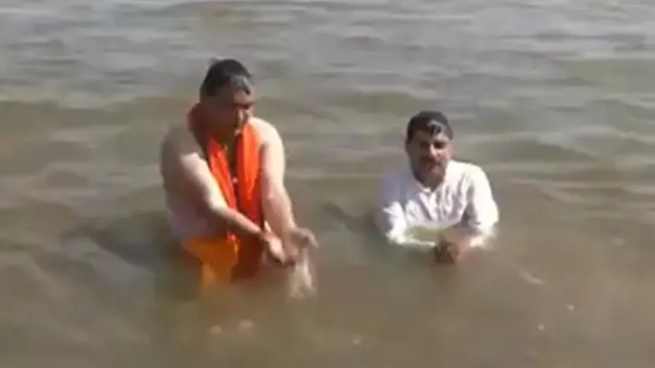 महाकुंभ पहुंचे राजस्थान और एमपी के सीएम, संगम में लगाई आस्था की डुबकी, बोले- जन्मों के पुण्य से मिलता है सौभाग्य