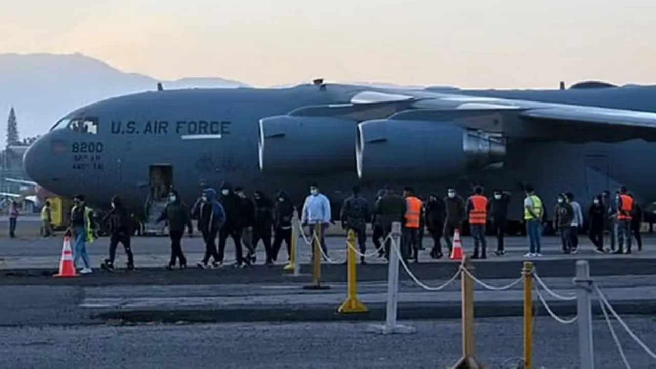 अमेरिका से 116 निर्वासित लोगों के दूसरे जत्थे को लेकर अमृतसर पहुंचा विमान, आज भी आएंगे 157