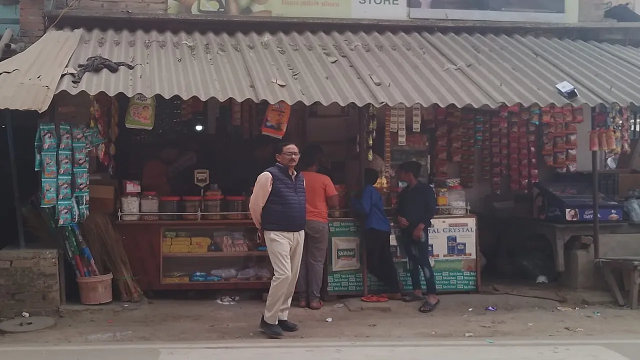 अयोध्या: तारुन में खाद्य विभाग की छापेमारी से व्यापारियों में हड़कंप, दुकान बंद कर भागे संचलाक