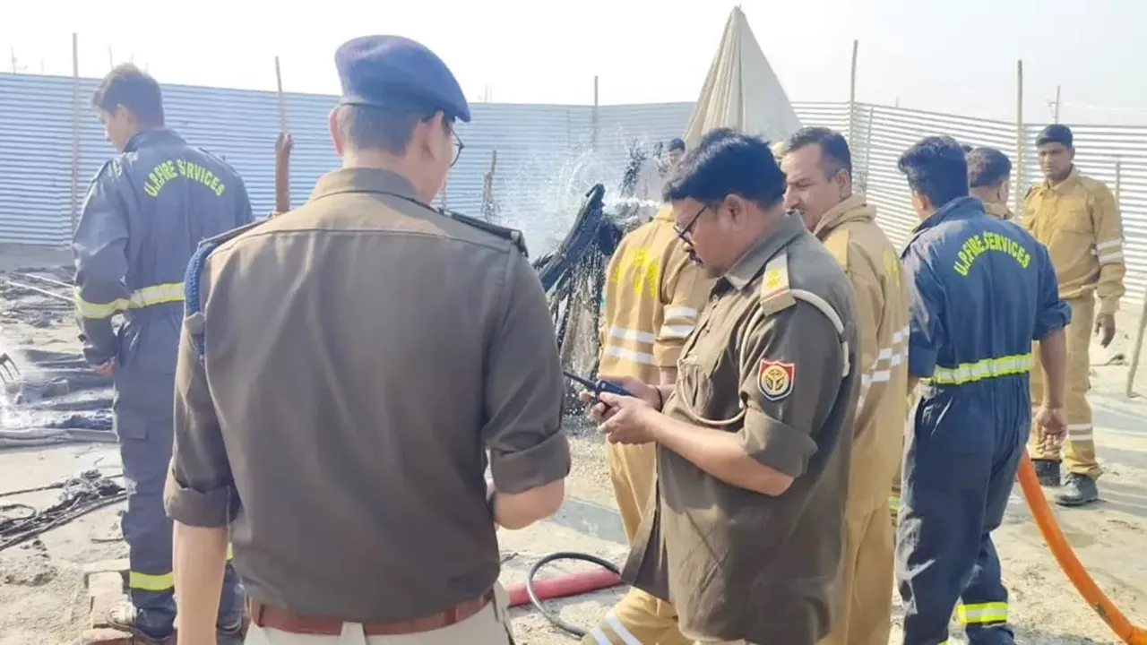 महाकुंभ में फिर लगी आग, दमकलकर्मियों की त्वरित कार्रवाई से टला बड़ा हादसा 