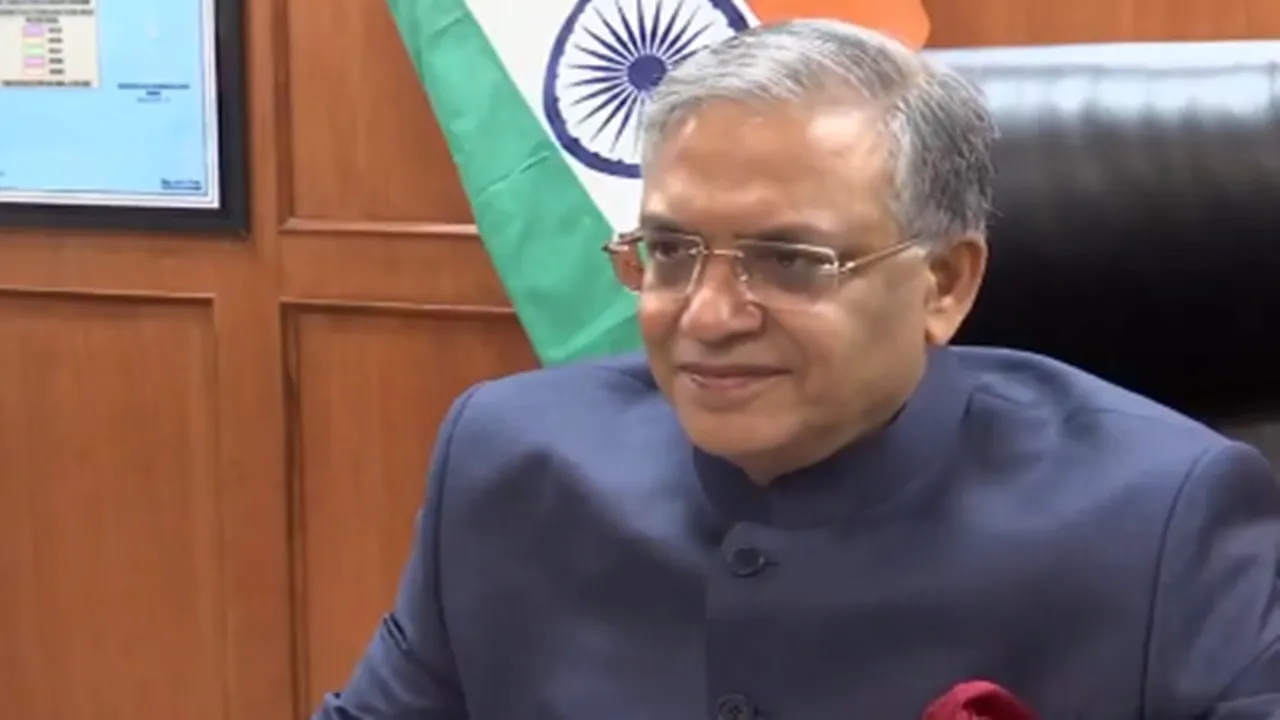 CEC: ज्ञानेश कुमार ने 26वें मुख्य निर्वाचन आयुक्त के रूप में ग्रहण किया पदभार, कहा- राष्ट्र निर्माण के लिए पहला कदम मतदान है