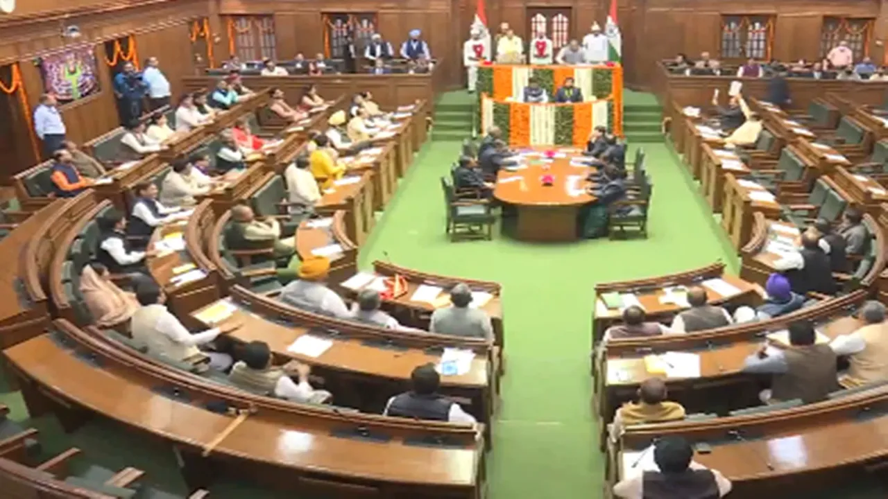  Delhi Assembly: उपराज्यपाल के अभिभाषण के दौरान AAP का हंगामा, आतिशी समेत 12 विधायक सस्पेंड