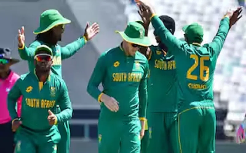 Champions Trophy 2025 : इंग्लैंड के खिलाफ जीत दर्ज करके सेमीफाइनल में जगह पक्की करने उतरेगा दक्षिण अफ्रीका 