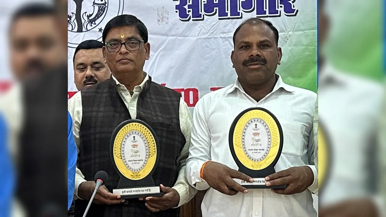 Kannauj के बहादुरपुर मझिगवां व उदैतापुर के प्रधान सम्मानित, 10 मानकों पर खरे उतरे, डीएम ने किया उत्साहवर्धन