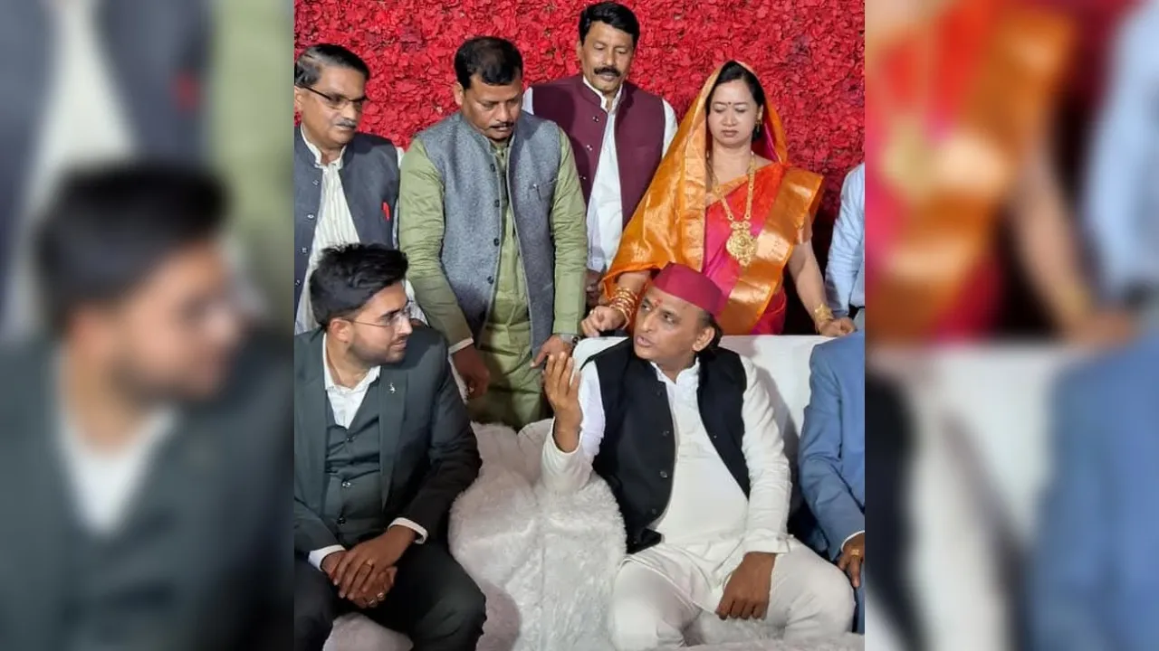 Etawah में अखिलेश यादव बोले- यूपी का चुनाव इंडिया गठबंधन से मिलकर ही लड़ेंगे, महाकुंभ हादसे से सरकार के दावों की खुली पोल