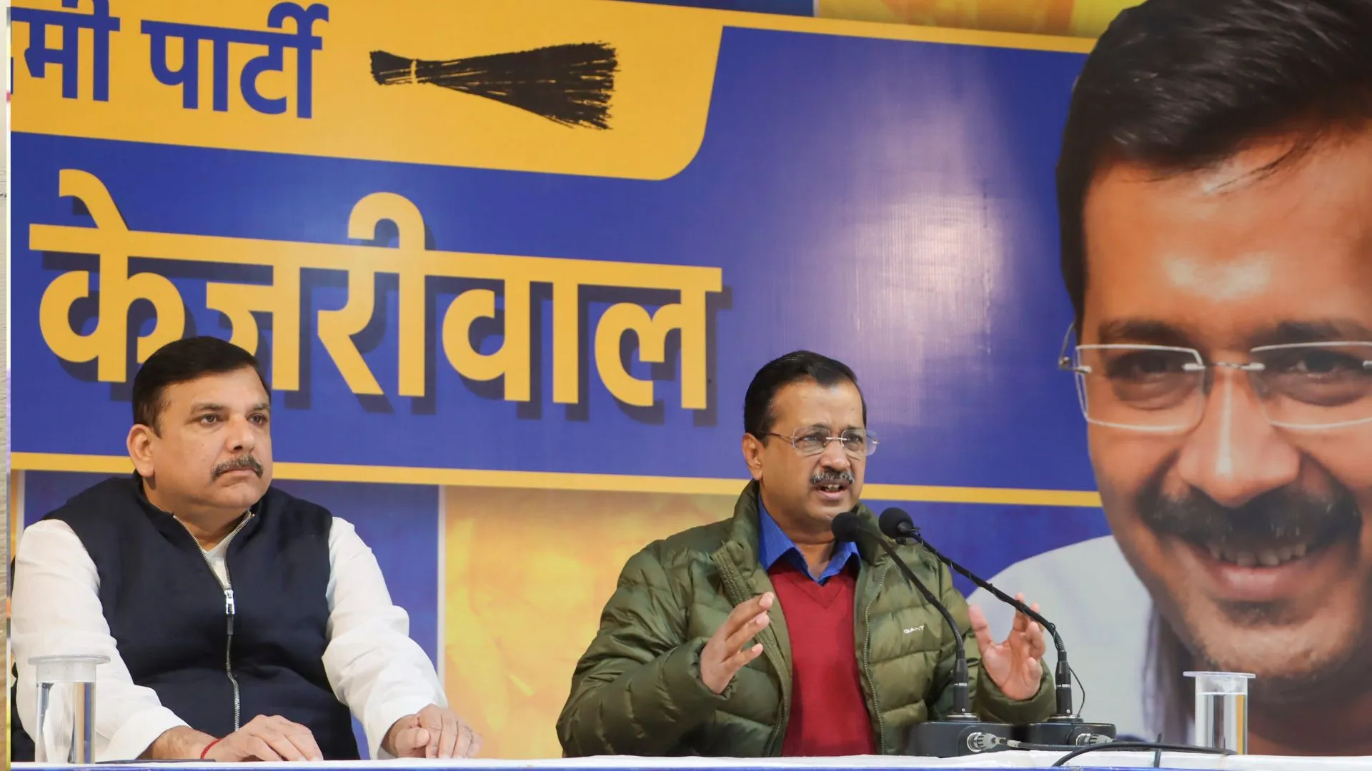 केजरीवाल ने भाजपा पर गुंडागर्दी का लगाया आरोप, सोशल मीडिया पर चुनाव प्रचार अभियान किया शुरू 