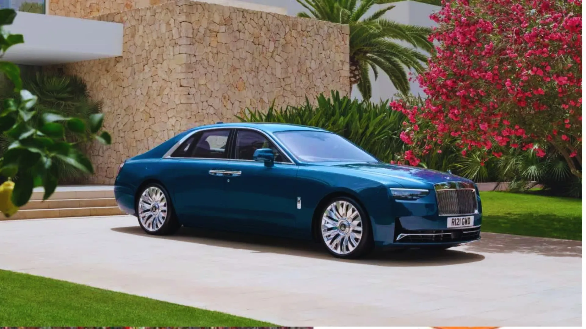 Rolls Royce ने भारत में लॉन्च की नई घोस्ट सीरीज II, शुरूआती कीमत जान हो जाएंगे हैरान
