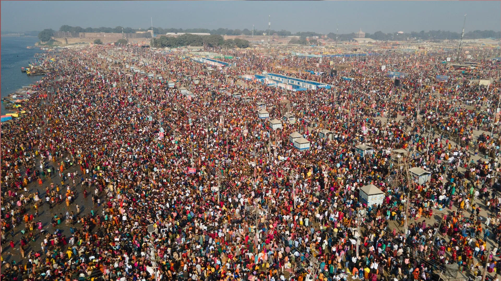 Mahakumbh 2025: महाकुंभ में स्नानार्थियों की संख्या पहुंची 45 करोड़ के पार, माघ पूर्णिमा पर भी बनेगा रिकॉर्ड