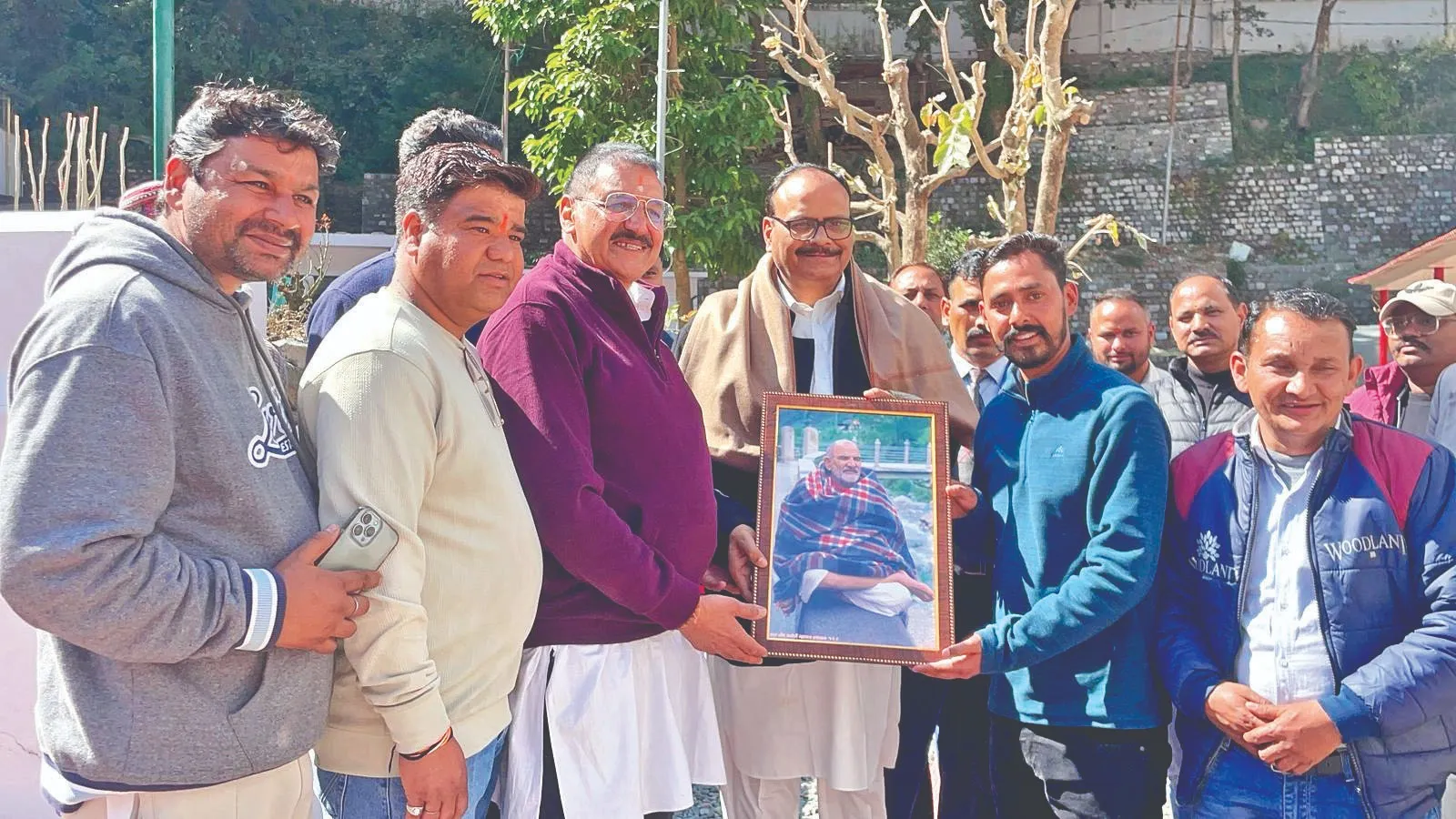 यूपी के डिप्टी सीएम बृजेश पाठक ने किए बाबा नीब करौरी के दर्शन