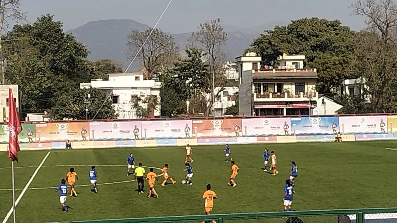 हल्द्वानीः पहला हरियाणा तो दूसरा उड़ीसा ने जीता फुटबॉल मैच, मालती मुंडा ने मारी हैट्रिक 
