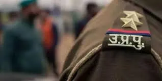 Kanpur में अतिक्रमण अभियान के बावजूद हुए दोबारा कब्जे, तीन चौकी प्रभारियों को नोटिस, तीन दिनों के अंदर देना होगा जवाब 