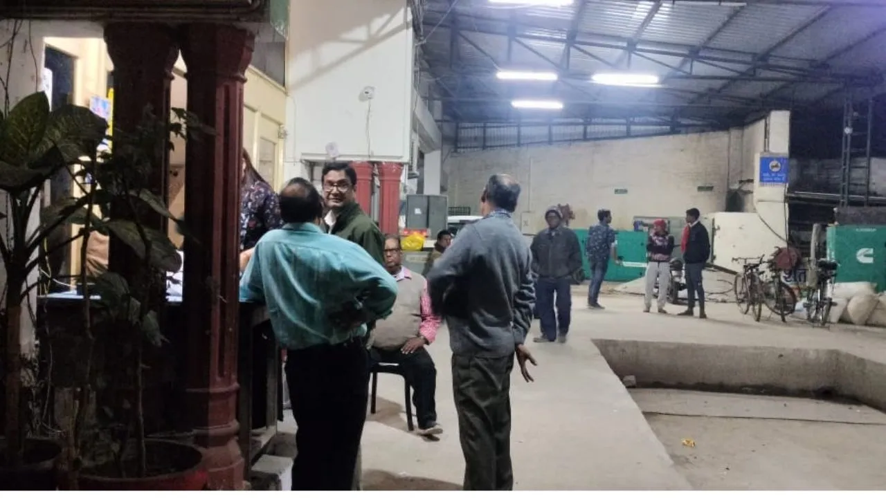 Kanpur में प्लाईवुड कारोबारी के यहां रेड का मामला: 20 घंटे तक चली कार्रवाई, कागजात जब्त कर लौटी डीजीजीआई टीम