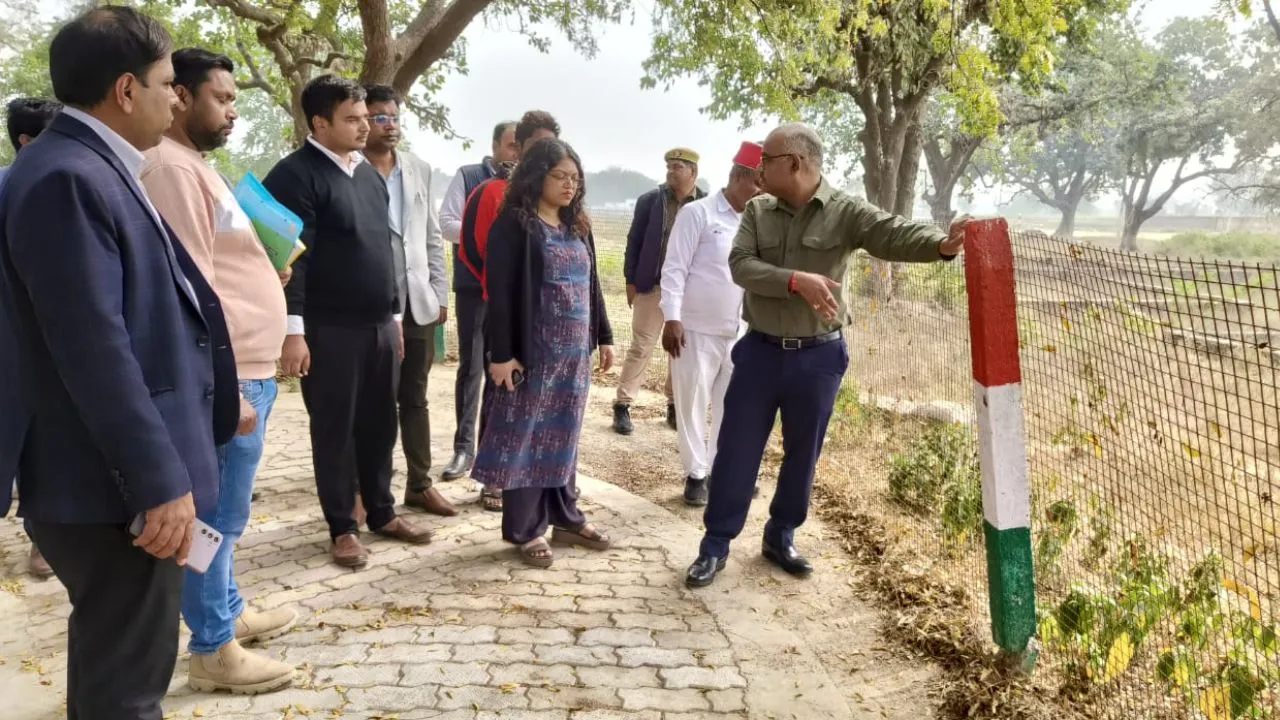  कानपुर में DM जितेंद्र प्रताप सिंह के निरीक्षण में खुली पोल: ओपन जिम की हालत खराब, अमृत सरोवर भी बदहाल...