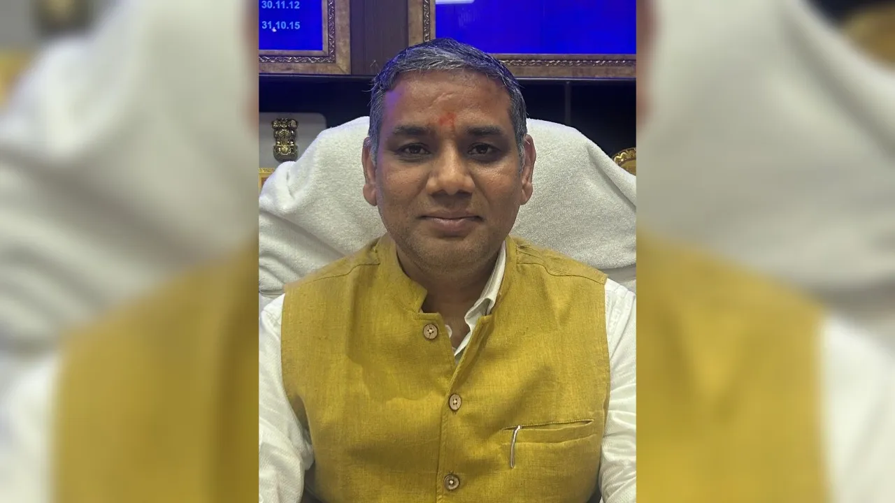 कानपुर में निर्माणी में अनुशासन एवं सुसंस्कृत कार्यप्रणाली का करेंगे विस्तार: ओपीएफ के महाप्रबंधक बीएल मीना ने कार्यभार संभाला