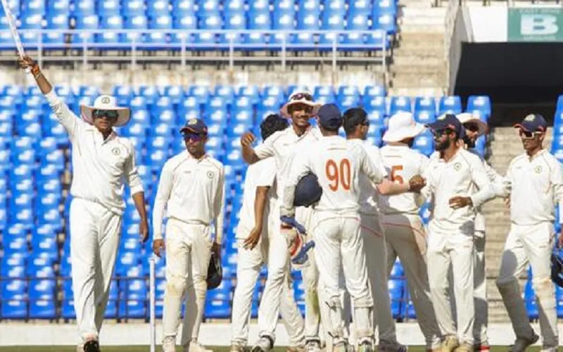 Ranji Trophy Final : फॉर्म और घरेलू परिस्थितियों के कारण विदर्भ का केरल पर पलड़ा भारी 