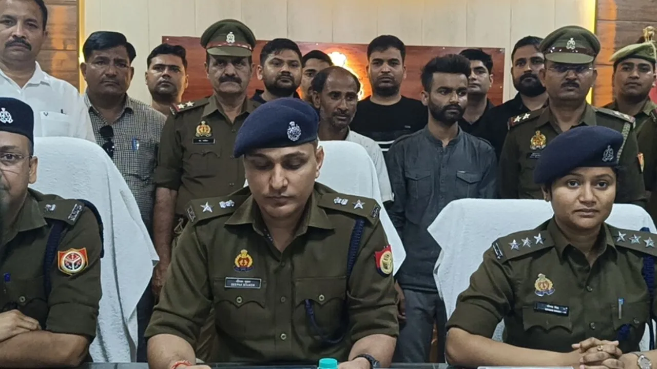 उन्नाव में 23 लाख की चरस के साथ दो तस्कर गिरफ्तार: बाराबंकी से लाकर उन्नाव और कानपुर में करते सप्लाई, पहले भी जा चुके जेल...