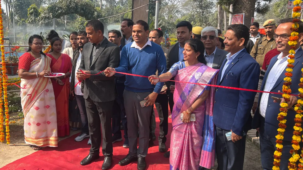 अयोध्या न्यूजः राजकीय उद्यान विभाग की ओर से गुप्तार पार्क में हुआ आयोजन 