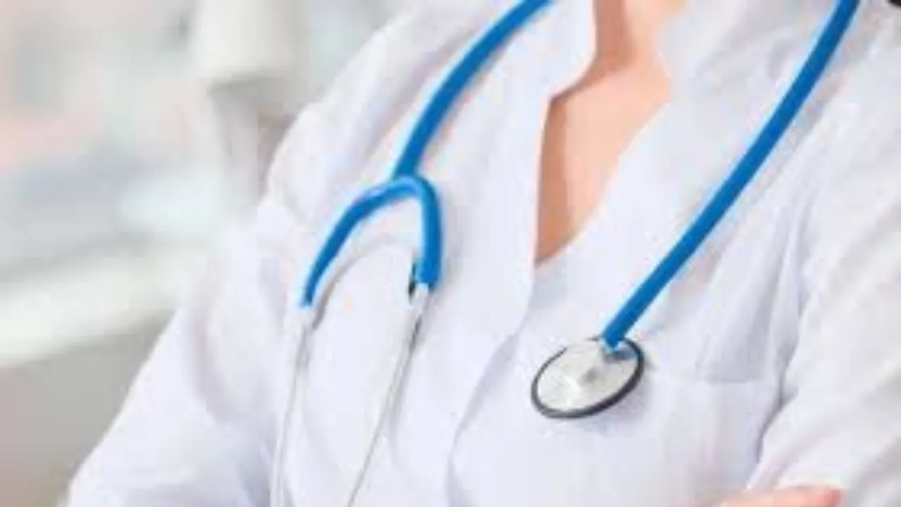 लापरवाह डॉक्टरों की जा सकती है नौकरी, स्वास्थ्य विभाग ने किया चिह्नित