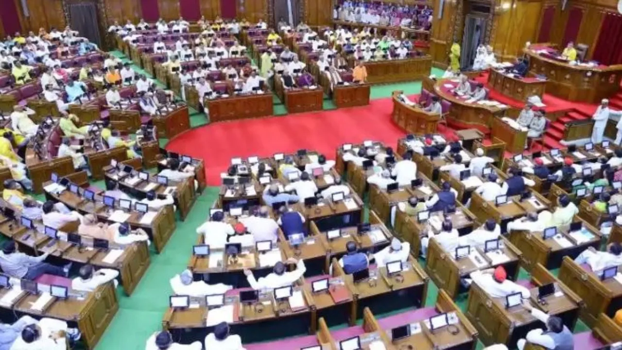 Lucknow News : विधानसभा के बजट सत्र में क्षेत्रीय भाषाओं का भी होगा इस्तेमाल