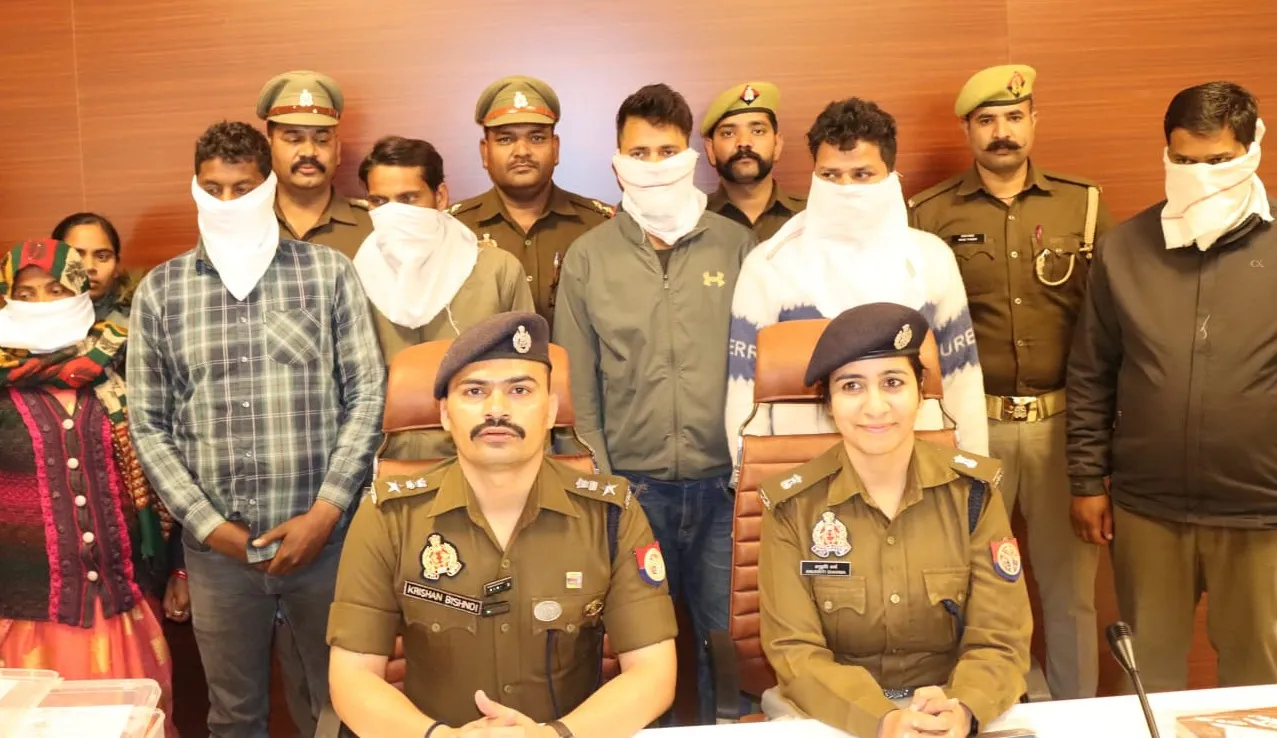 संभल: मृतकों का बीमा कराकर क्लेम हड़पने वाले गिरोह के 6 सदस्य गिरफ्तार, आशा वर्कर भी शामिल