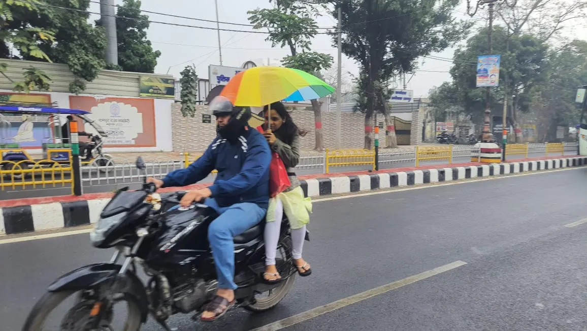 Bareilly: बूंदाबांदी ने कराया ठंड का एहसास, फसलों को होगा फायदा