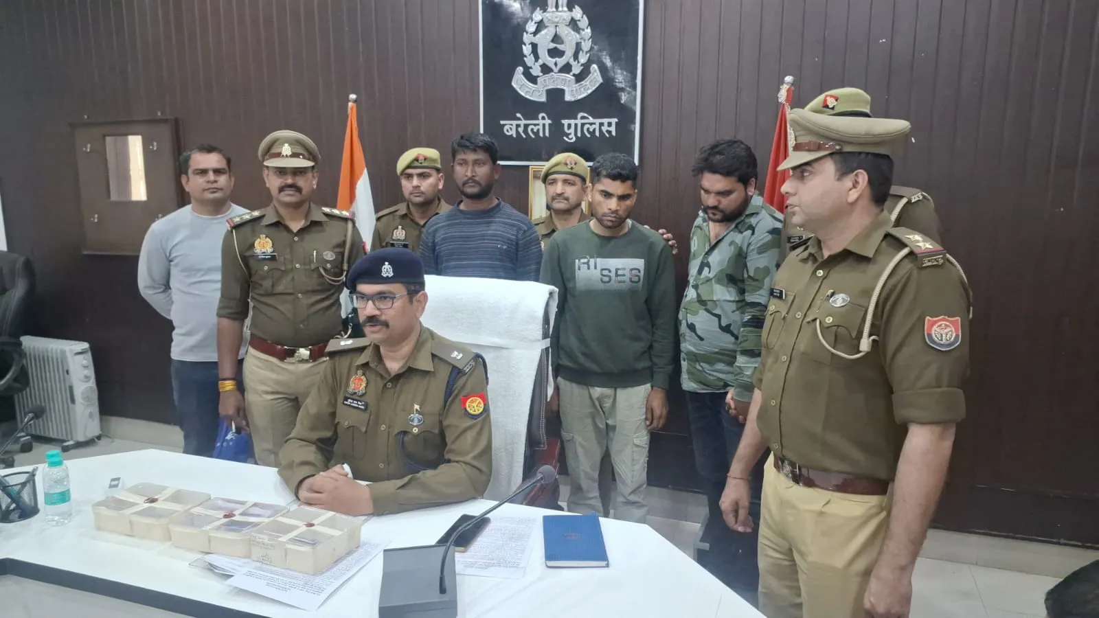 बरेली: सिपाही ने पत्नी की हत्या के लिए भाड़े पर खरीदे 2 सुपारी किलर, पुलिस बोली- मानवता के खिलाफ है ये कांड