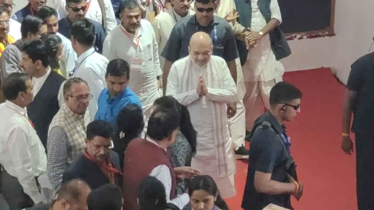 चित्रकूट में गृहमंत्री अमित शाह ने भारतरत्न राष्ट्रऋषि को श्रद्धांजलि दी, बोले- राजनीति त्यागकर नानाजी ने प्रस्तुत किया उदाहरण...