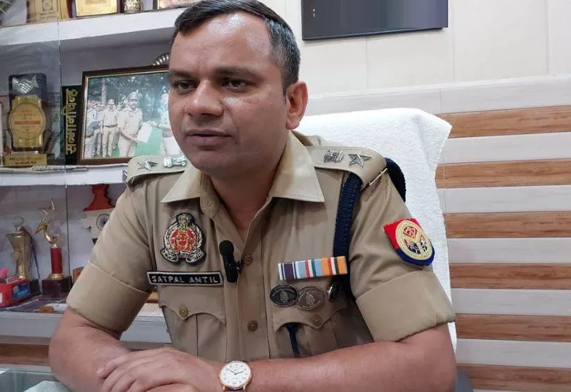 मुरादाबाद : अवैध खनन माफिया के खिलाफ चलेगा SSP का चाबुक, थाना प्रभारियों और चौकी इंचार्जों को दिए निर्देश...पुलिस महकमे में हलचल