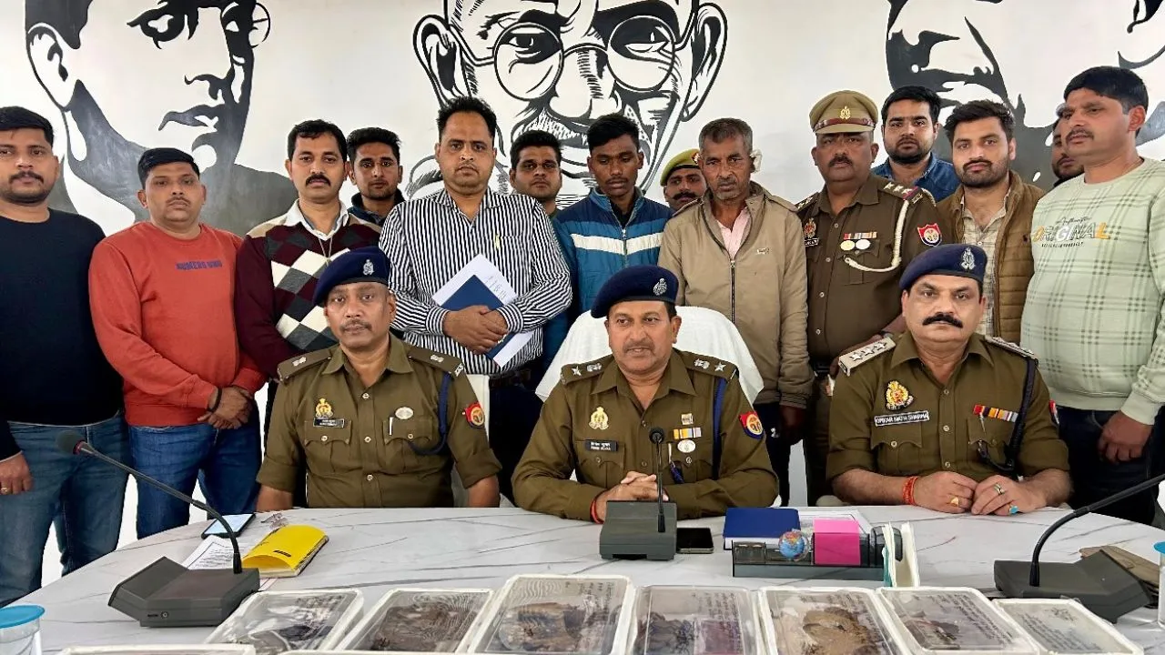 Kannauj: अंतर्राज्यीय चोरों ने की थी ऐतिहासिक मंदिरों में चोरी, दो गिरफ्तार, रेकी करके घटना को देते थे अंजाम, पुलिस को बताए अन्य साथियों के नाम 