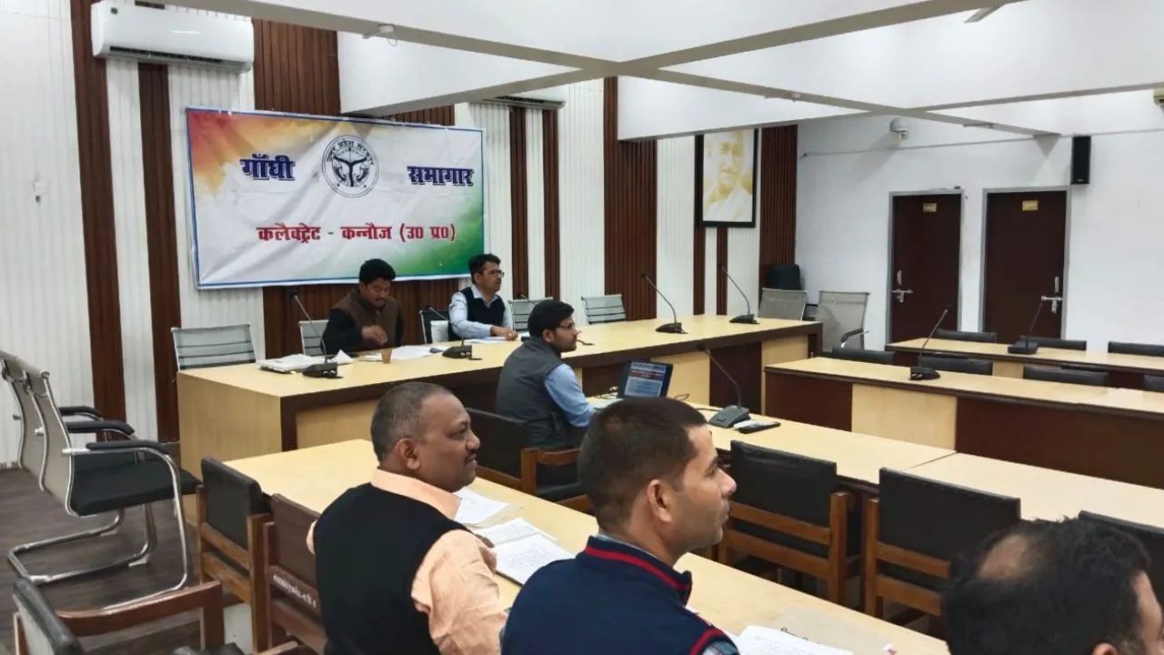 Kannauj: पंचायत उप चुनाव कराने कल रवाना होंगी टीमें, आयोग ने प्रधान पद के लिये हरा मतपत्र किया निर्धारित 