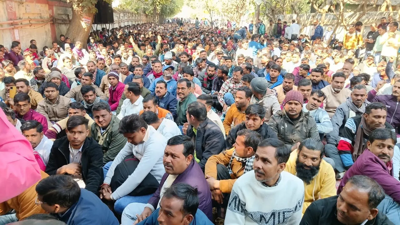 कर्मचारी बिजली विभाग (1)