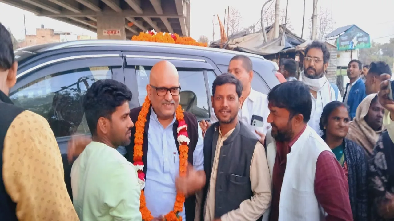 Milkipur By-election 2025 : वैवाहिक समारोह में शामिल होने आए कांग्रेस प्रदेश अध्यक्ष, बोले- दुबारा कराया जाए मिल्कीपुर उप चुनाव