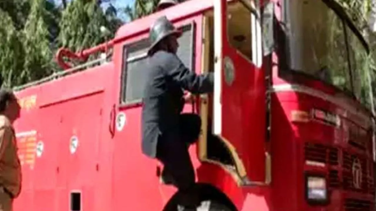 बिठूर में नया फायर स्टेशन: 2 दमकल गाड़ियां 24 घंटे रहेंगी मौजूद, 50 वर्ग किमी क्षेत्र में आग की घटनाओं पर पाएंगी काबू 