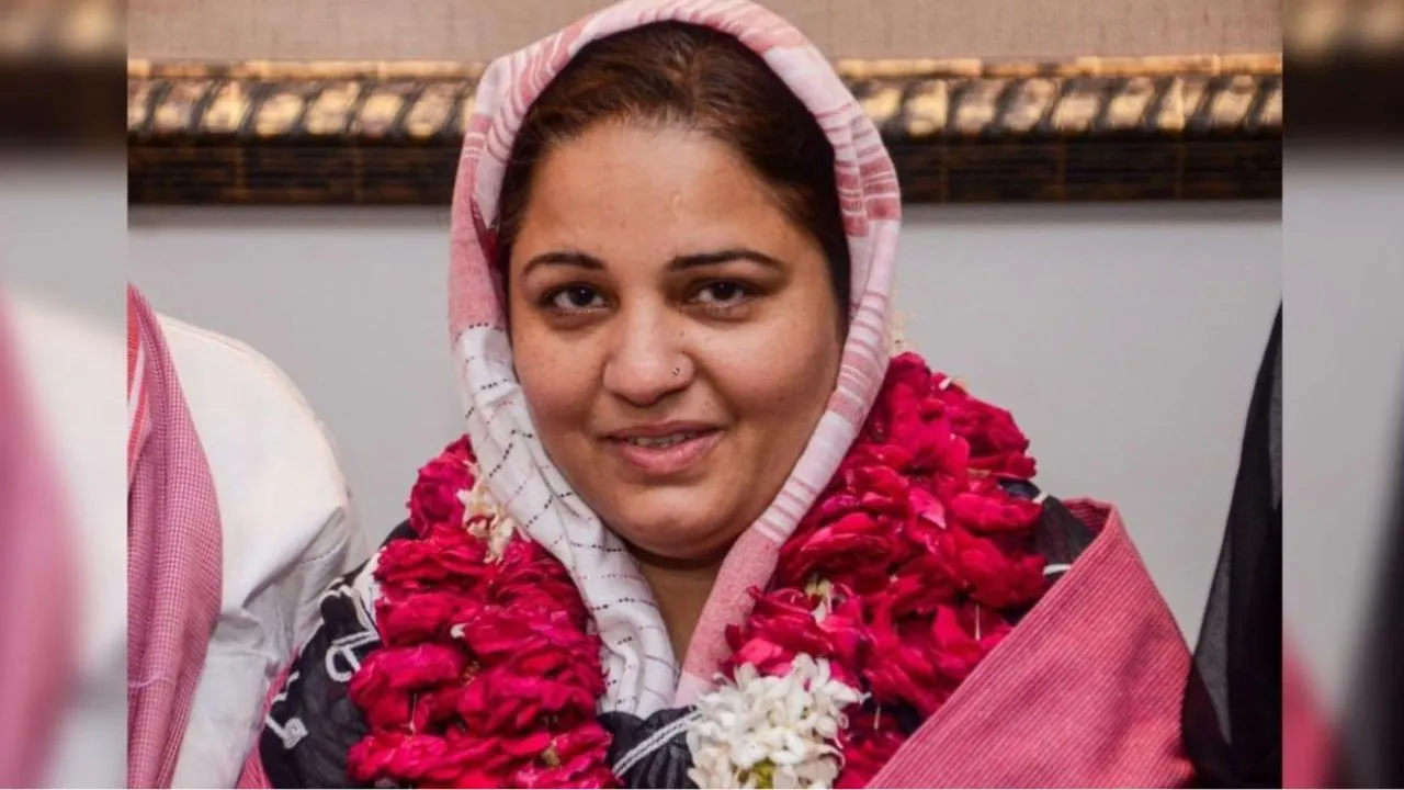 कानपुर की बस्तियों में बुलडोजर चलवाने का मुद्दा विधानसभा में उठा, सपा विधायक नसीम सोलंकी ने कहा ये... 