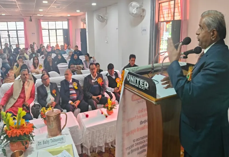 Rampur : पूर्व कुलपति कय्यूम हुसैन बोले-आने वाली पीढ़ियों को हुनरमंद बनाना होगा 