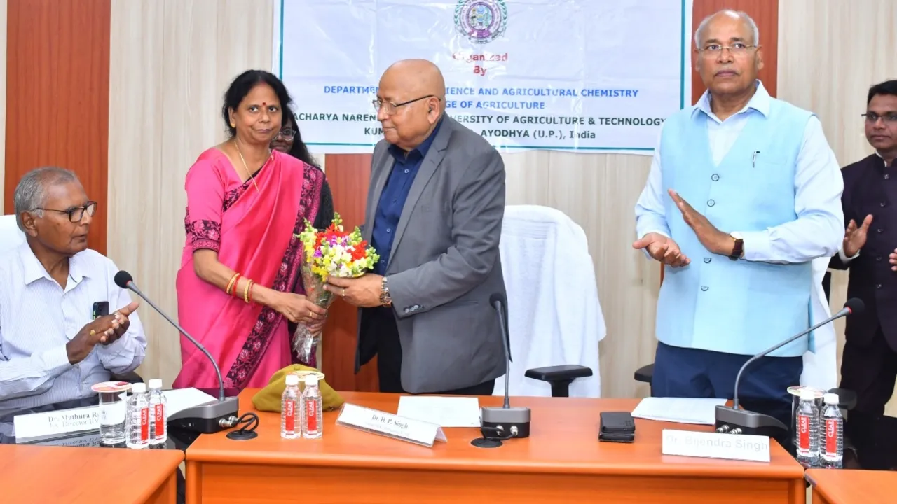 Ayodhya News : कृषि उत्पादन में सुधार के लिए जैव कीटनाशक एवं उर्वरक का उपयोग जरूरी 