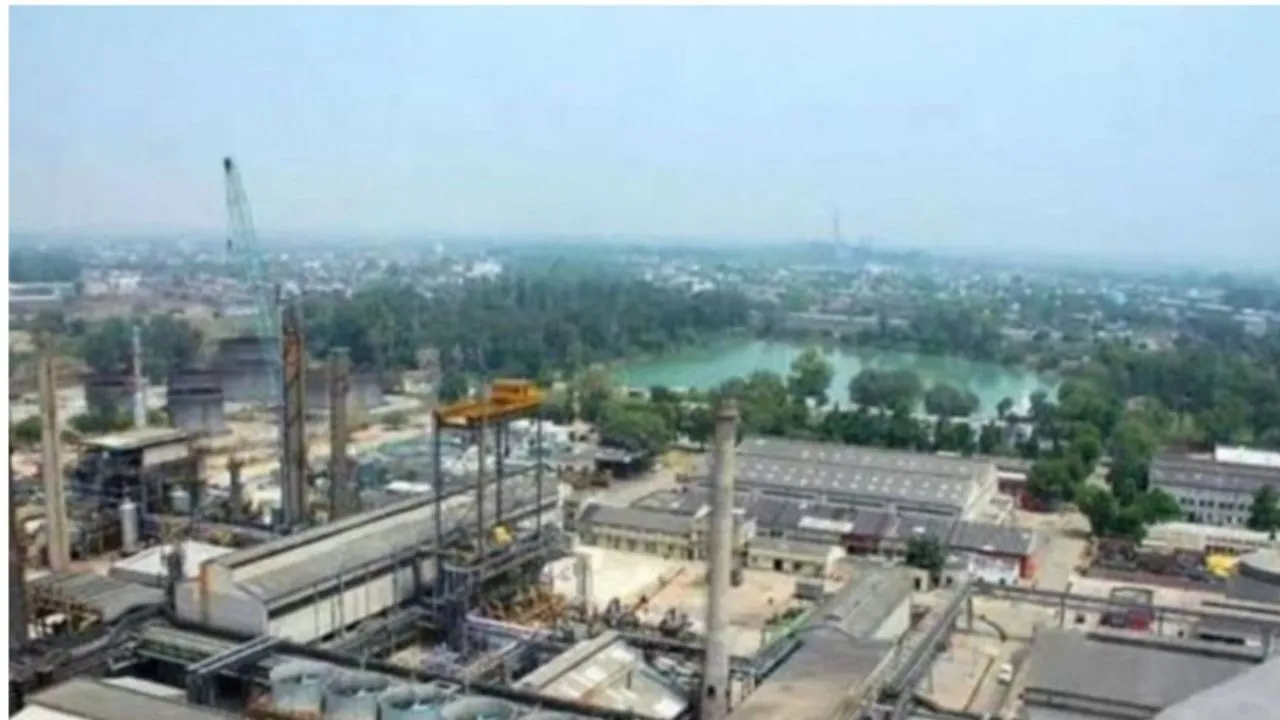 Kanpur: केएफसीएल में गैस आपूर्ति चालू, इतने दिन बाद उत्पादन होगा शुरू... श्रमिकों के चेहरे पर मुस्कान