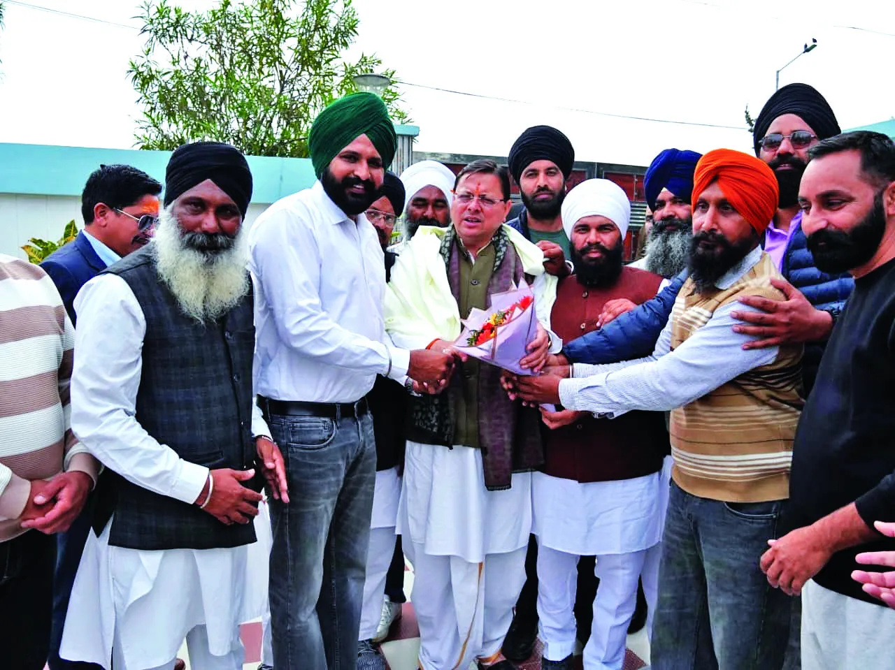 फसल चक्र बिगड़ा, किसानों को मुख्यमंत्री ने दी राहत  