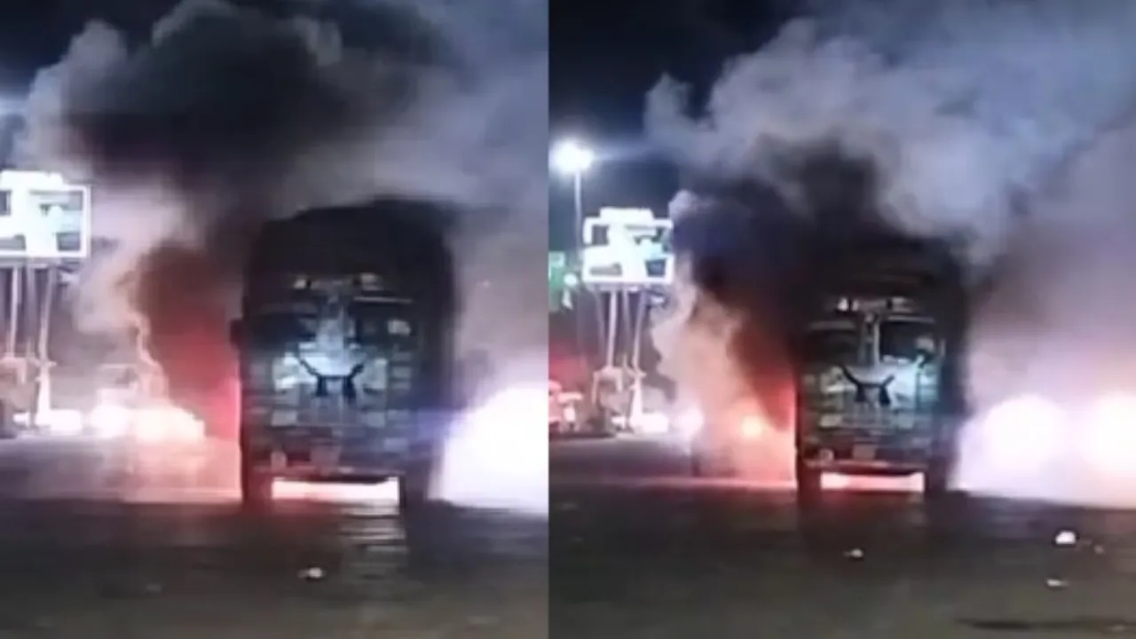 लखनऊ अग्निकांड : ट्रक में लगी आग, लाखों रुपये की स्टेशनरी जलकर राख