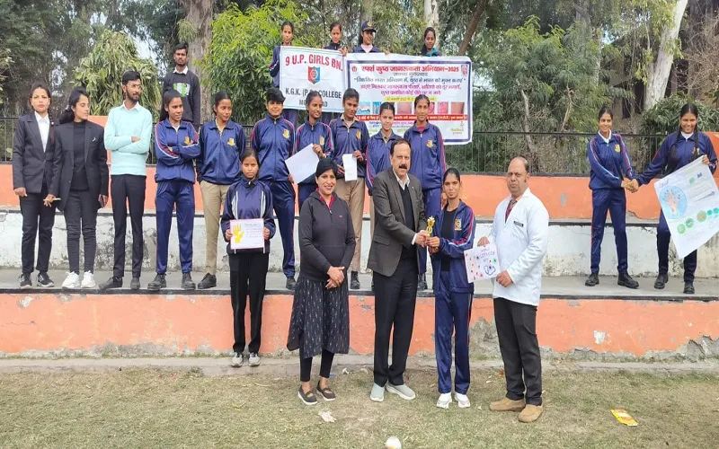 मुरादाबाद : पोस्टर प्रतियोगिता के माध्यम से कुष्ठ रोग के बारे में किया जागरूक