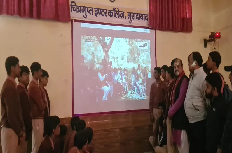 Moradabad : पीएम मोदी ने छात्रों को दिए टिप्स, कहा-जिंदगी में हर चीज का टाइम टेबल बनाना चाहिए