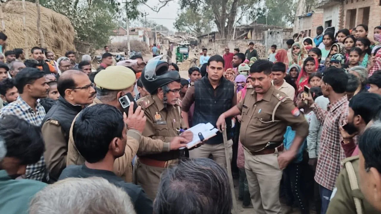 Fatehpur में प्रधान पुत्र की दिनदहाड़े हत्या: लोगों में पुरानी रंजिश को लेकर मर्डर की चर्चा, मां ने लगाए ये आरोप...