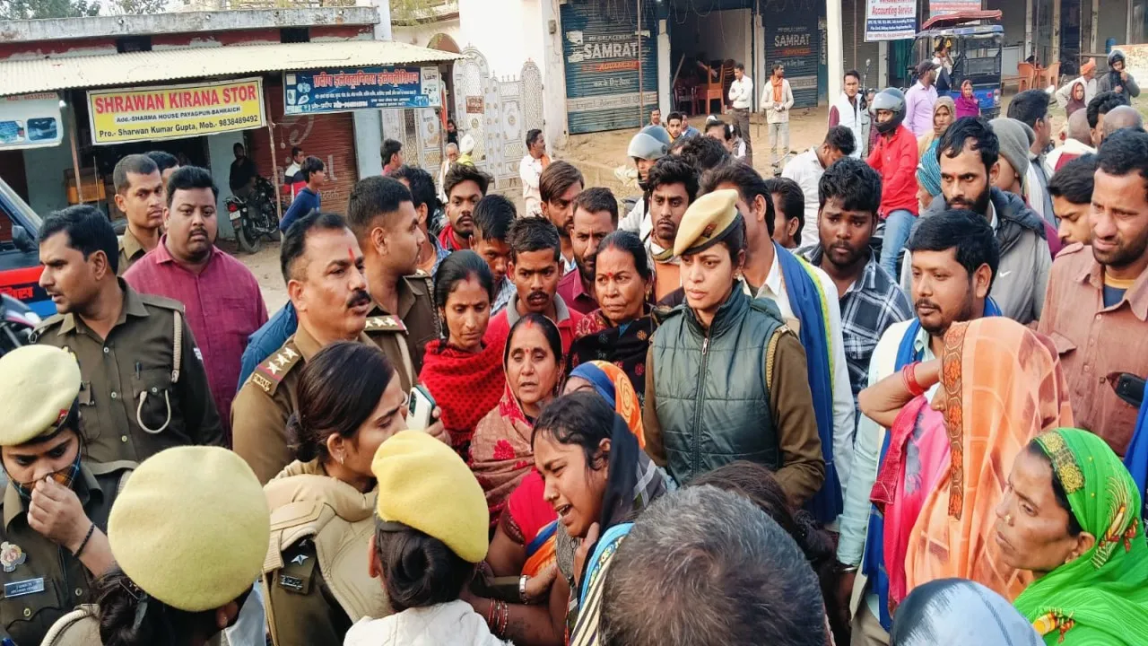  शव लेकर जा रहे लोगों को पुलिस ने रोका, CO और SDM भी मौके पर पहुंचे, जानें पूरा मामला