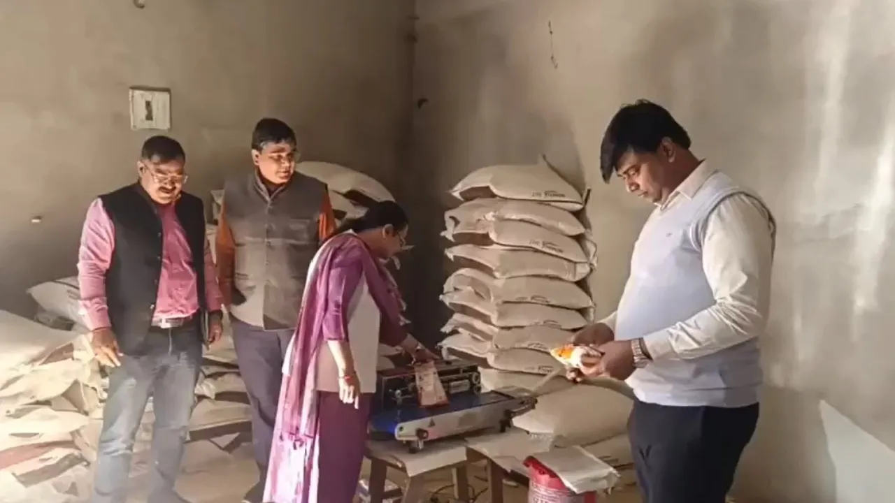 Barabanki News : कोल्ड स्टोरेज में फर्जी एडवांस बुकिंग का खेल, डीएम सख्त